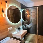 Downtown View 3 60m2+ Free Garage 2km Old Town Metro 9min Tram * ורשה