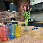 アパート Downtown View 3 60m2+ Free Garage 2km Old Town Metro 9min Tram ワルシャワ