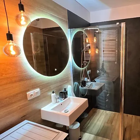 Downtown View 3 60m2+ Free Garage 2km Old Town Metro 9min Tram * Warschau