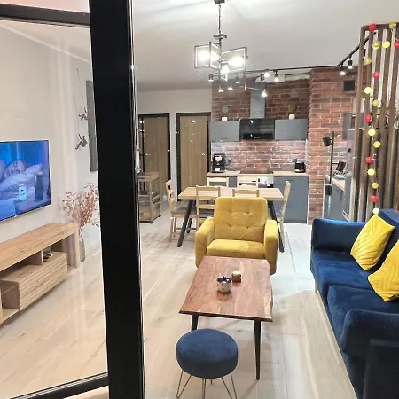 Apartmán Downtown View 3 60m2+ Free Garage 2km Old Town Metro 9min Tram *