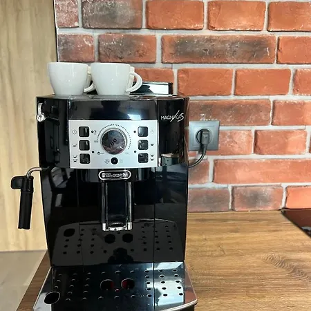 Διαμέρισμα Downtown View 3 60m2+ Free Garage 2km Old Town Metro 9min Tram *