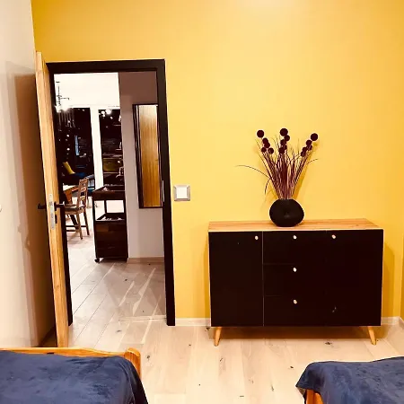 Downtown View 3 60m2+ Free Garage 2km Old Town Metro 9min Tram