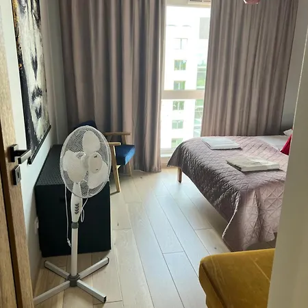 Downtown View 3 60m2+ Free Garage 2km Old Town Metro 9min Tram *