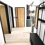 Apartment Downtown View 3 60m2+ Free Garage 2km Old Town Metro 9min Tram *