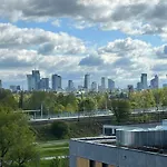 Downtown View 3 60m2+ Free Garage 2km Old Town Metro 9min Tram * 华沙