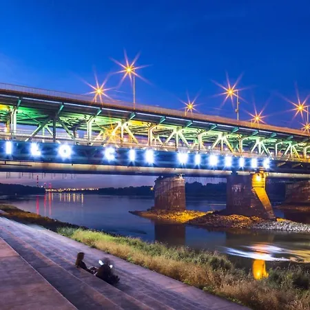 Downtown View 3 60m2+ Free Garage 2km Old Town Metro 9min Tram Varşova